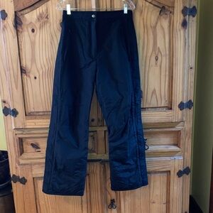 Women’s MountainTek black nylon snow ski pants size 8